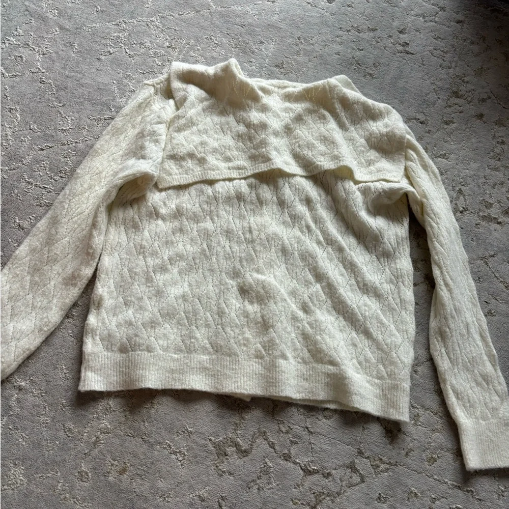 Sweater - Picture 2 of 4